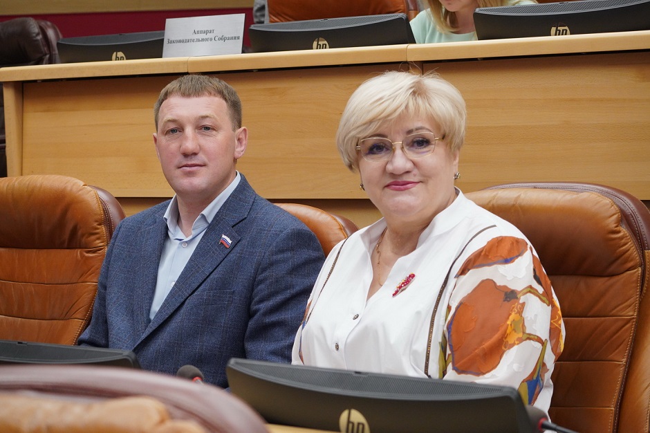 Валерий Ус, Лариса Егорова
