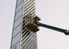 Ремонт стелы. Фото из телеграм-канала Руслана Болотова