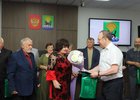 Чествование почетных пар. Фото пресс-службы администрации Иркутского района