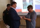 Вручение наград. Фото из телеграм-канала мэра Черемховского района Сергея Марача