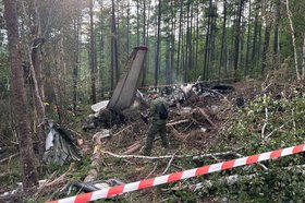 Расследование на месте крушения самолета. Фото пресс-службы Восточного межрегионального СУТ СК России