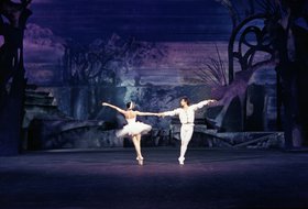TheatreHD. Нуреев: Лебединое озеро