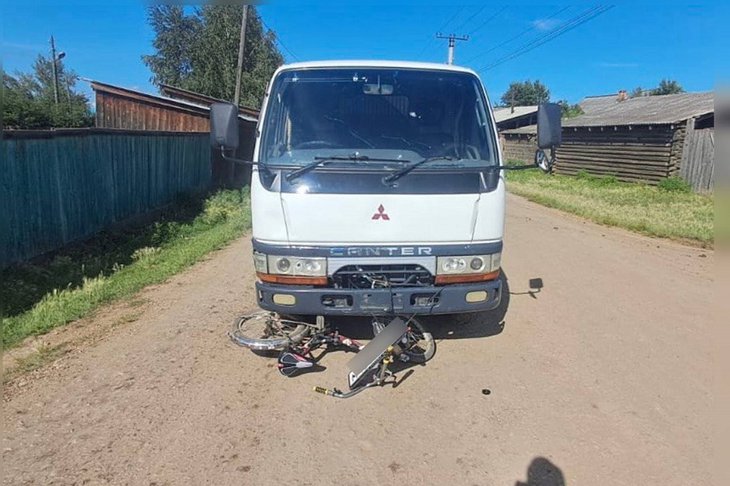 Авария в Усть-Ордынском. Фото Госавтоинспекции Иркутской области