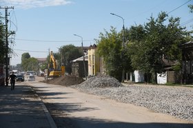 Специалисты прокладывают трубопровод. Фото пресс-службы администрации Иркутска