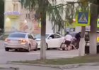 Уличная драка в Ангарске. Фото из телеграм-канала ГУ МВД России по Иркутской области