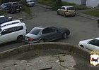 Угон автомобиля. Скриншот видео пресс-службы ГУ МВД России по Иркутской области