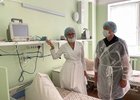 Глава минздрава в Усть-Илимской больнице. Фото пресс-службы правительства Иркутской области