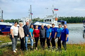 Врачи плавучей поликлиники. Фото пресс-службы правительства Ирктуской области