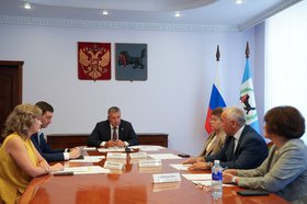 Совещание. Фото пресс-службы правительства Иркутской области