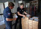 Изготовленные бюллетени передали спецсвязи. Фото избирательной комиссии Иркутской области