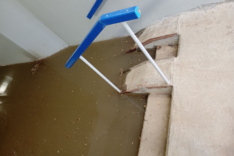 Затопленный подземный переход. Фото жителей СНТ «Алюминщик»