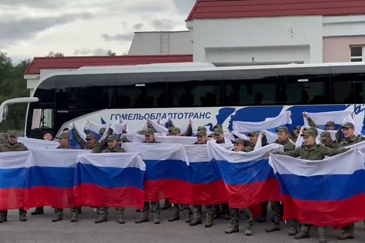 Возвращение военнопленных. Скриншот видео из телеграм-канала Игоря Кобзева