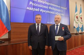Игорь Кобзев и Юрий Корнев. Фото пресс-службы администрации Иркутска