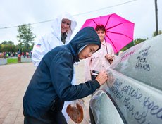 В зоне Народного фронта любой желающий смог принять участие в акции «Письмо солдату»