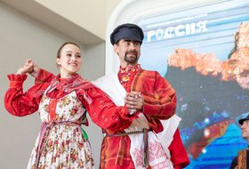 Клуб реконструкции фольклорного танца Иркутской области «Сибирская кадре́ль»