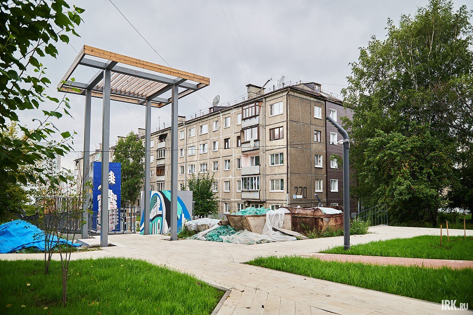 Разобранная беседка