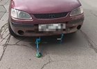 Водитель сбил ребенка на самокате. Скриншот видео Госавтоинспекции Иркутской области