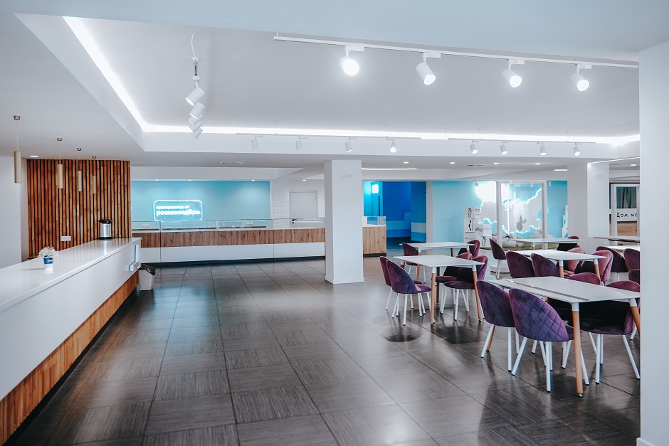 Фойе Дома молодежи