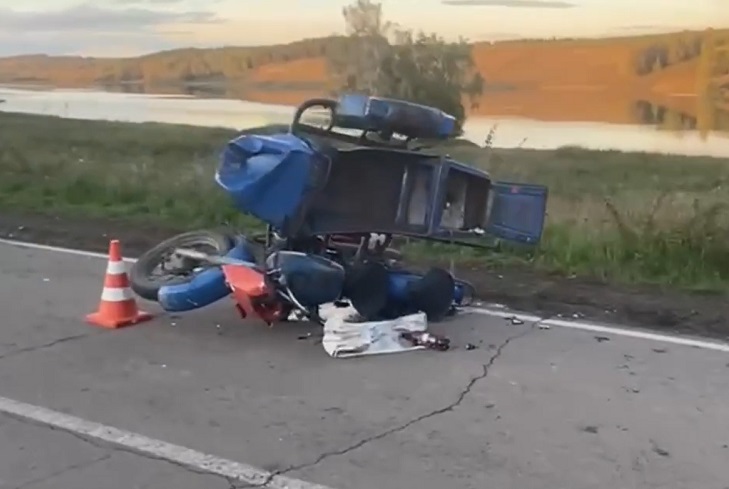 Авария в Заларинском районе. Скриншот видео Госавтоинспекции Иркутской области