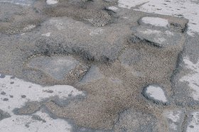 Ямы на дороге. Фото IRK.ru