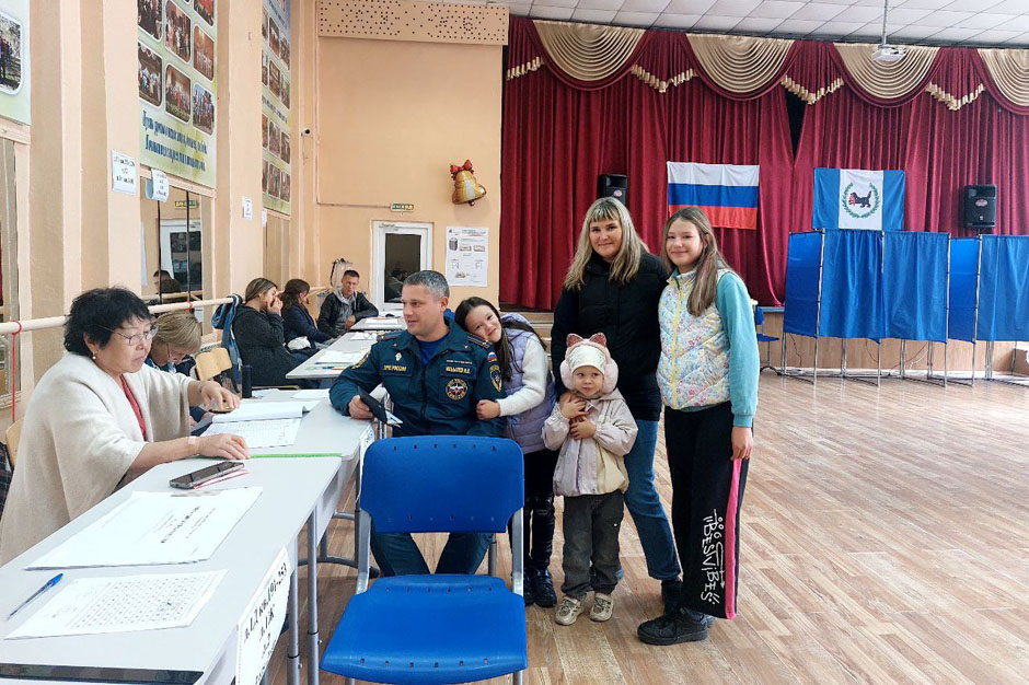 Избиратели. Фото центра общественного наблюдения за выборами