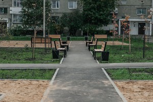 Площадка между домами № 197 и 193