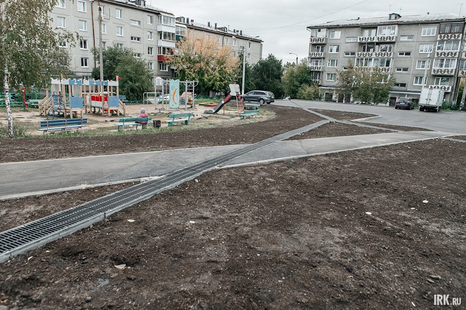 Площадка между домами № 264 на Ярославского и 233 на Баумана