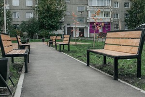 Площадка между домами № 197 и 193