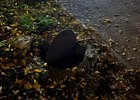 Открытый люк. Фото из группы «Живой Ангарск – LiveAngarsk» в соцсети «ВКонтакте»