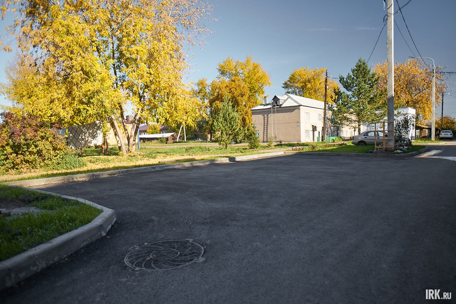 Благоустроили территорию у дома № 50