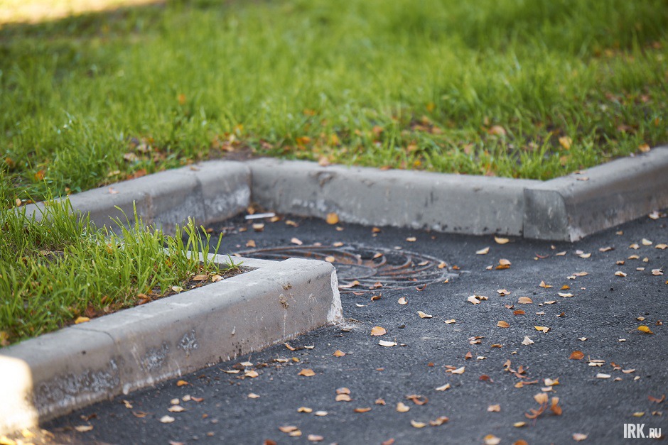 Благоустроили территорию у дома № 50