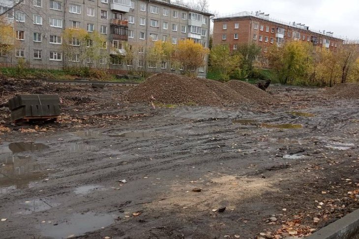 Территорию расчистили для обустройства стоянки. Фото предоставлено очевидцами