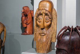 Персональная выставка скульптора Льва Серикова. К 80-летию мастера