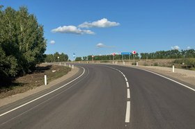 Дорога. Фото пресс-службы правительства Иркутской области