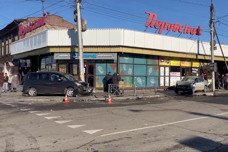ДТП. Скриншот видео Госавтоинспекции города