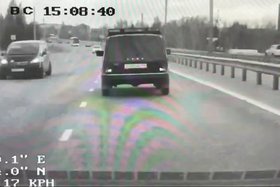 Угон автомобиля. Скриншот видео пресс-службы ГУ МВД по Иркутской области