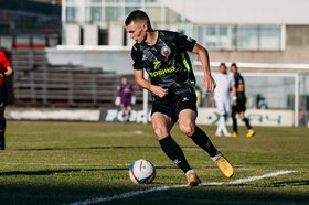 Футболист. Фото из группы ФК «Иркутск» «ВКонтакте» Футболист. Фото из группы ФК «Иркутск» «ВКонтакте»