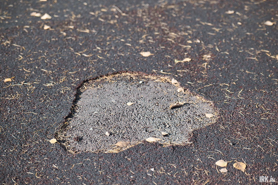 Резиновое покрытие на баскетбольной площадке