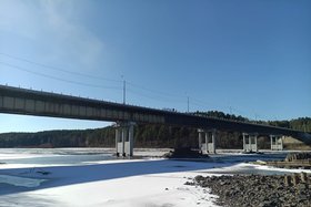 Мост через Бирюсу. Фото пресс-службы правительства Иркутской области