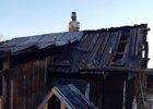 Обгоревшая кровля летней кухни. Фото пресс-службы ГУ МЧС России по Иркутской области