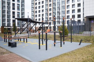 Площадка во дворе дома