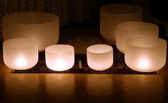 «Колыбель для внутреннего ребёнка». Медитация с поющими чашами и бубном