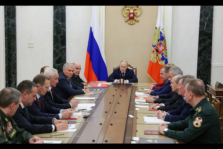 Совещание. Фото с сайта Кремля