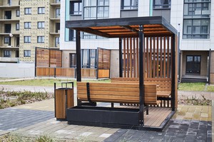 Площадка во дворе дома