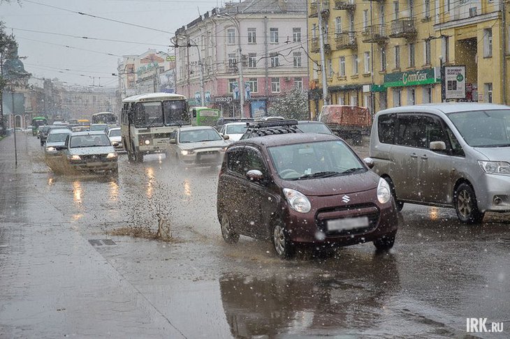 Мокрый снег в Иркутске. Фото из архива IRK.ru