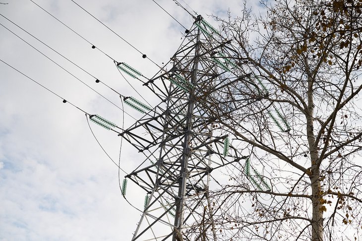 Опора ЛЭП. Фото Маргариты Романовой, IRK.ru