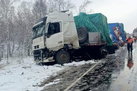 Авария с большегрузами. Фото пресс-службы прокуратуры Иркутской области