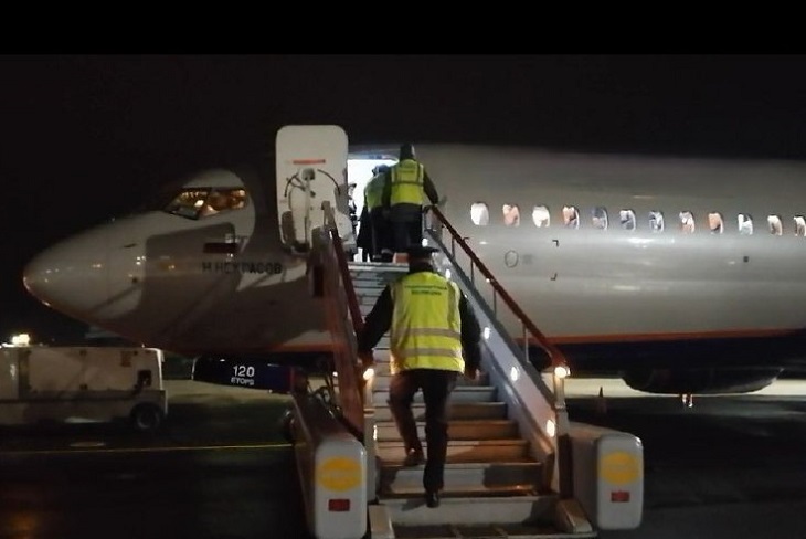 Самолет. Фото Восточно-Сибирского ЛУ МВД России на транспорте