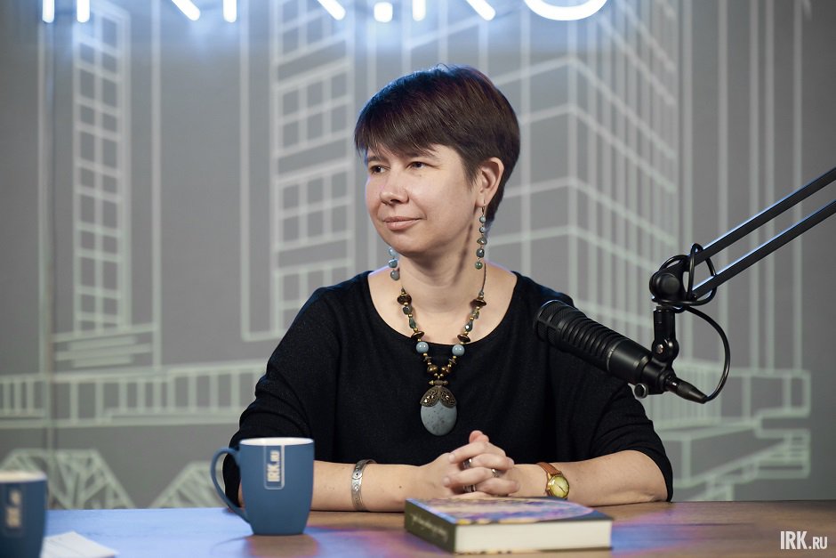 Главный хранитель Иркутского музея декабристов Любовь Подшивалова Главный хранитель Иркутского музея декабристов Любовь Подшивалова