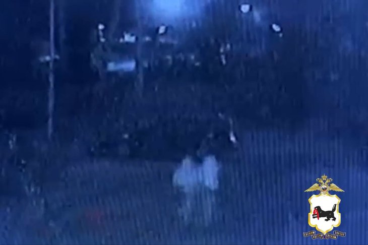 Момент угона. Скриншот из видео пресс-службы ГУ МВД России по Иркутской области